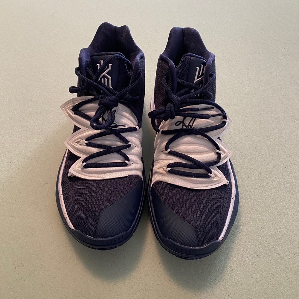 New, Kyrie Nike Basketball Shoes